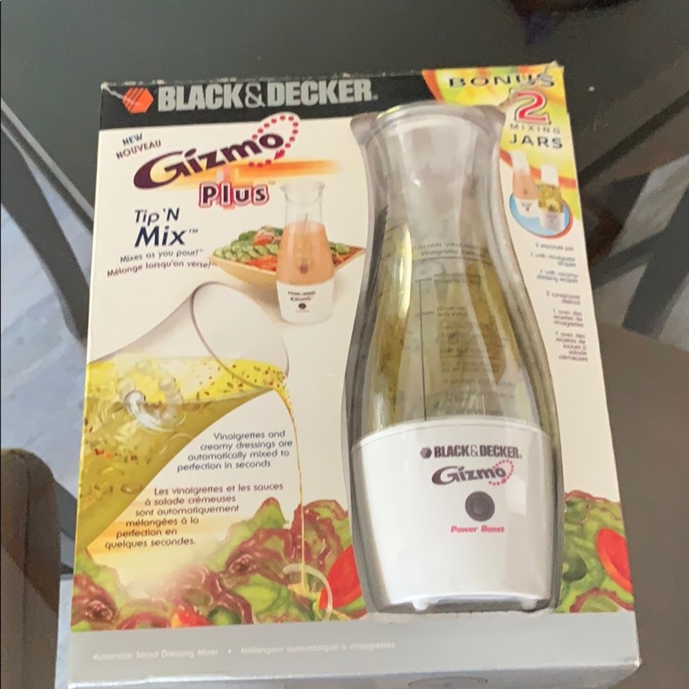 Black & Decker gizmo plus mixing jars